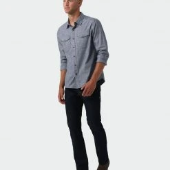Stio Men's Ashton Chambray Shirt