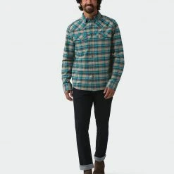 Stio Men's Junction Midweight Flannel Shirt