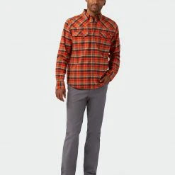 Stio Men's Junction Midweight Flannel Shirt