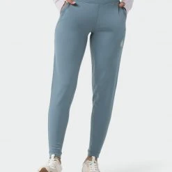 Stio Women's Fremont Stretch Fleece Jogger